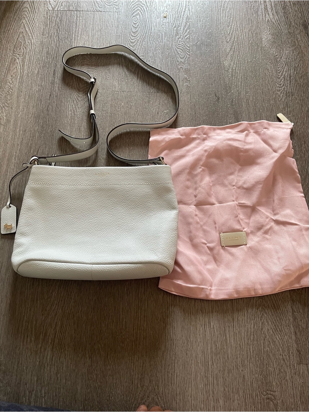 RADLEY LONDON White Pebbled Leather Crossbody Bag